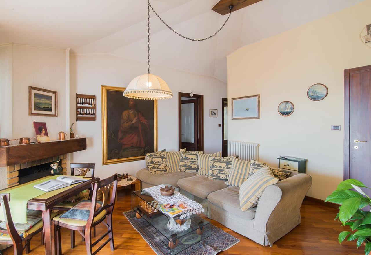 La Mansarda Delle Meraviglie B&B Superior Trieste Eksteriør bilde