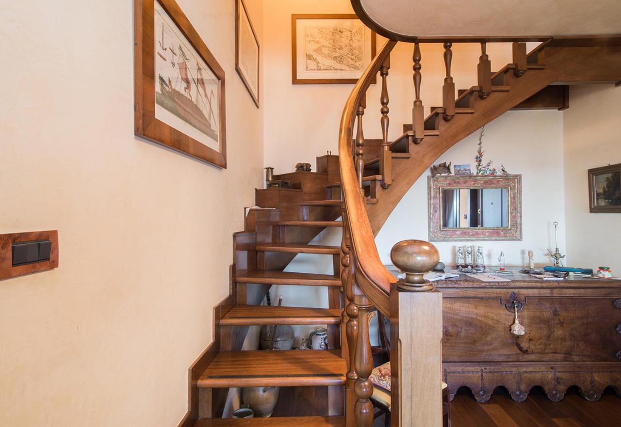 La Mansarda Delle Meraviglie B&B Superior Trieste Eksteriør bilde